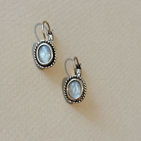 Vintage crystal earrings A847 - Picture 3 of 5